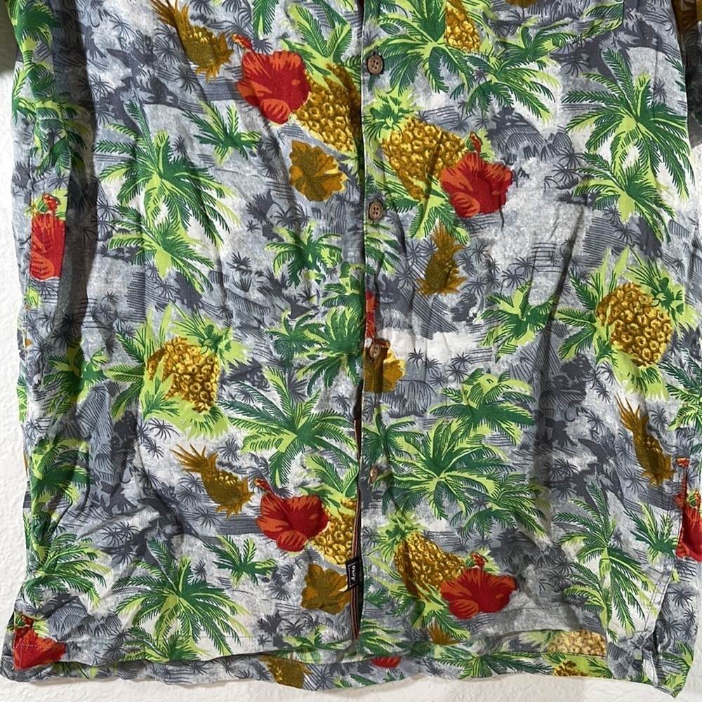 Aeropostale Shirt Pineapple Hibiscus Hawaiian Mens Short Sleeve Size Large - Picture 3 of 8